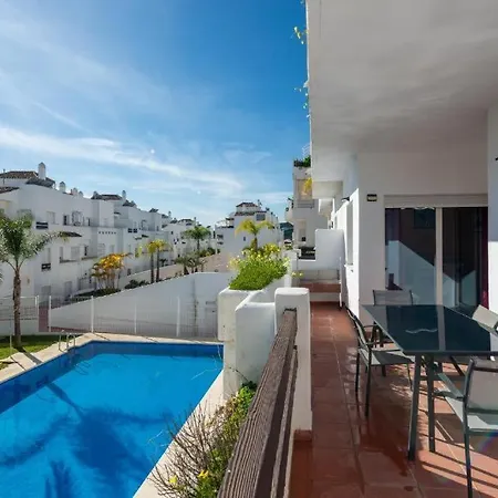 Valle 4-9 * Estepona
